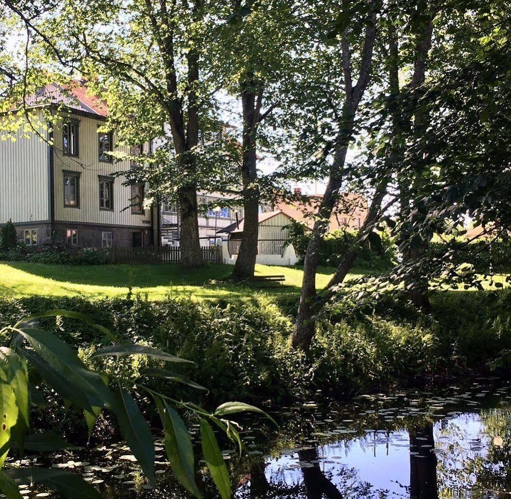Kisa Waerdshus & Hotell Экстерьер фото